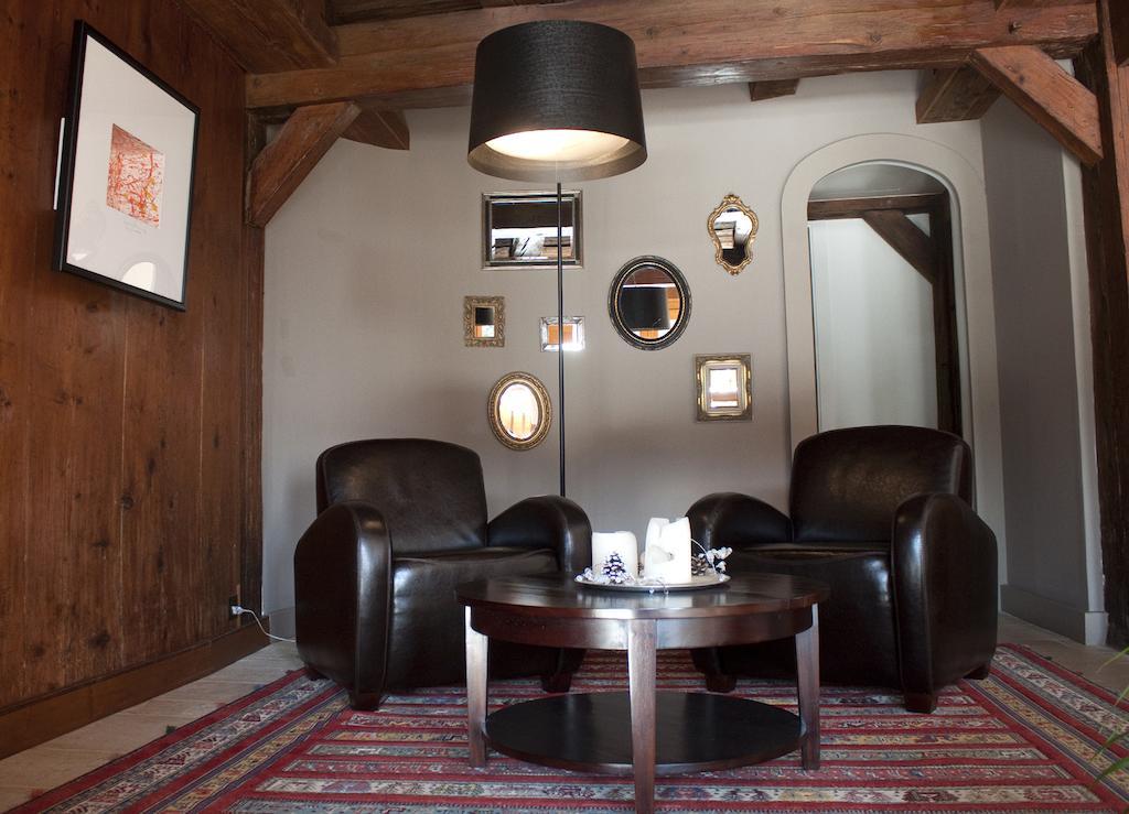 La Belle Saison Bed & Breakfast Mollens  ภายนอก รูปภาพ